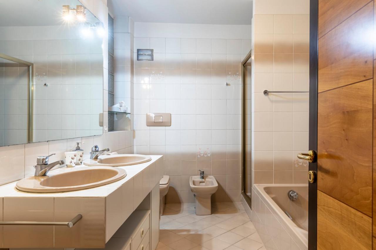 Apartment Goethe 1 Bolzano Luaran gambar